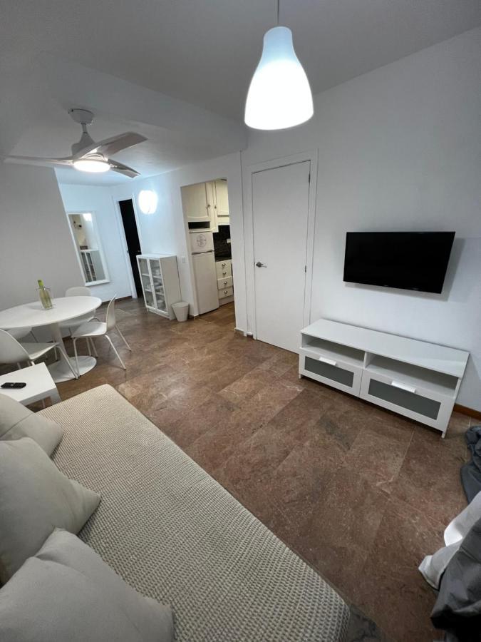 Apartamento A 3 Minutos De La Playa サロウ エクステリア 写真