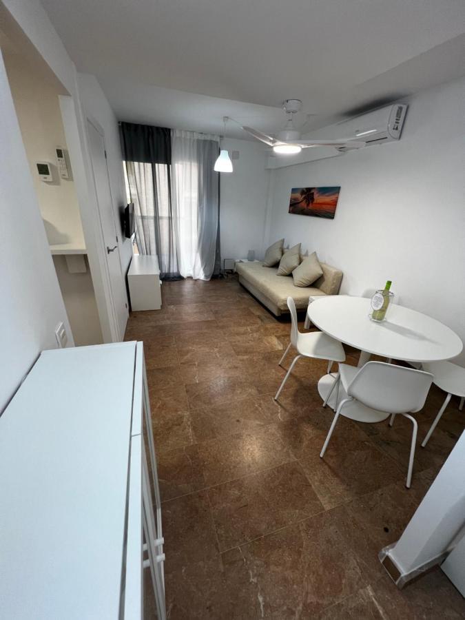 Apartamento A 3 Minutos De La Playa サロウ エクステリア 写真